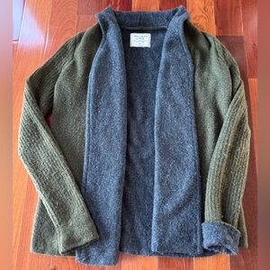 Abercrombie & Fitch XS Sweater